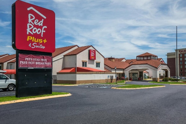 Red Roof PLUS+ & Suites Knoxville West-Cedar Bluff Main image
